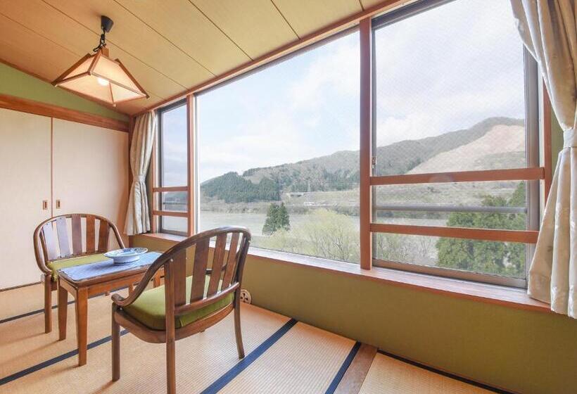 패밀리 룸, Bousenkaku