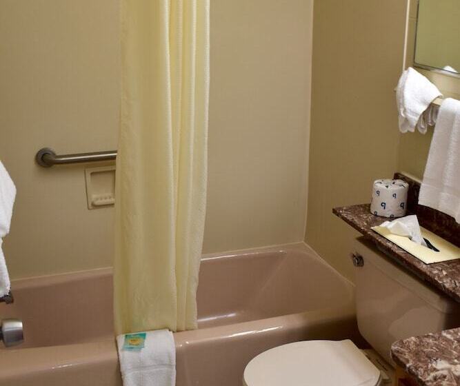 Номер Стандарт 2 Двуспальные Кровати, Red Roof Inn Stroudsburg