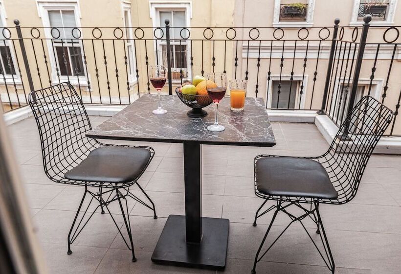 スーペリアトリプルルーム, Galata Door Otel