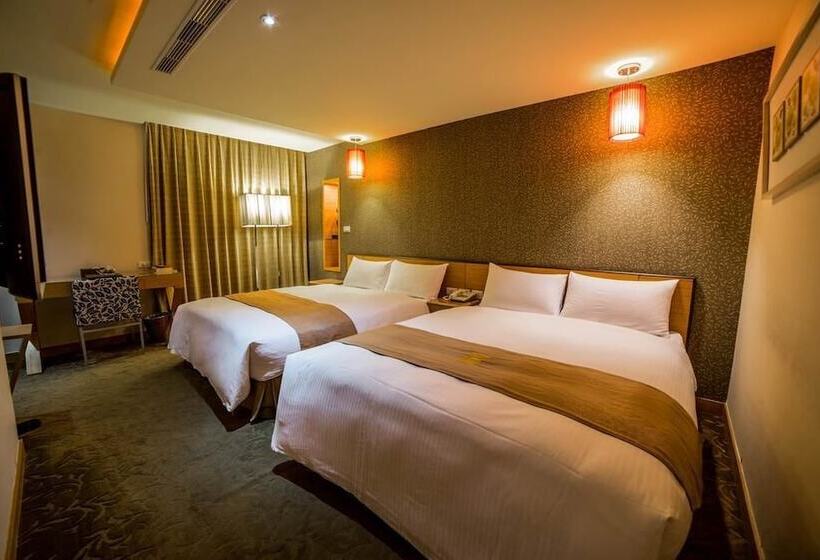 Семейный Номер, Byeyer Hotel Hualien