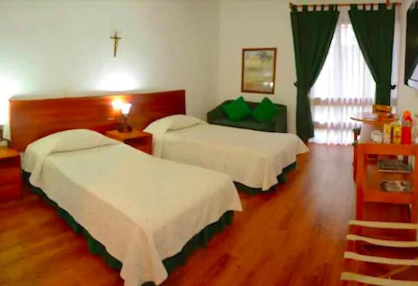 Номер Стандарт, Casa De Los Fundadores