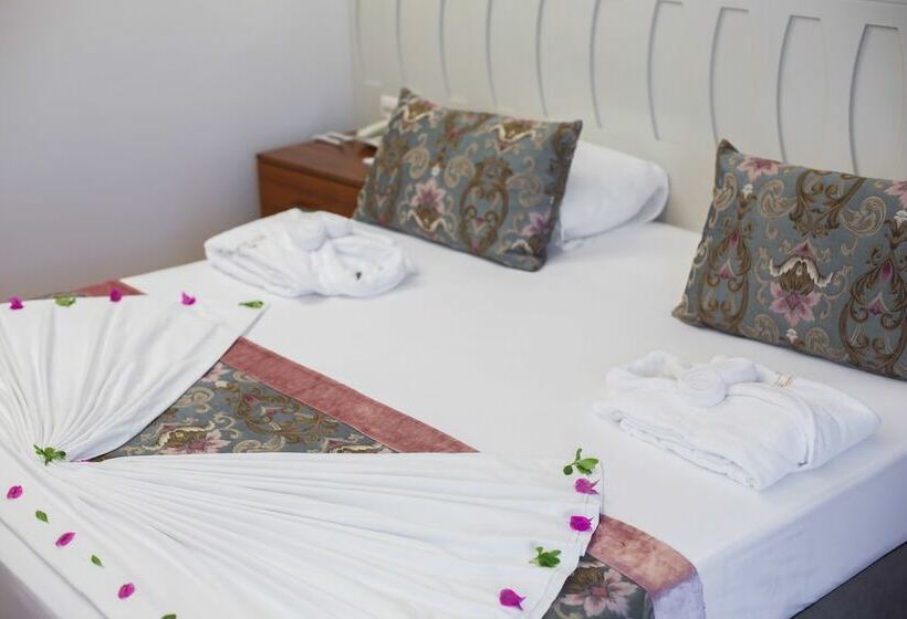 اتاق اکونومی, Side Crown Serenity All Inclusive