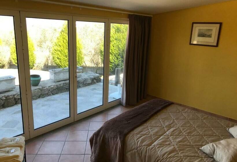 דירת שני חדרים, Quinta Do Atoleiro