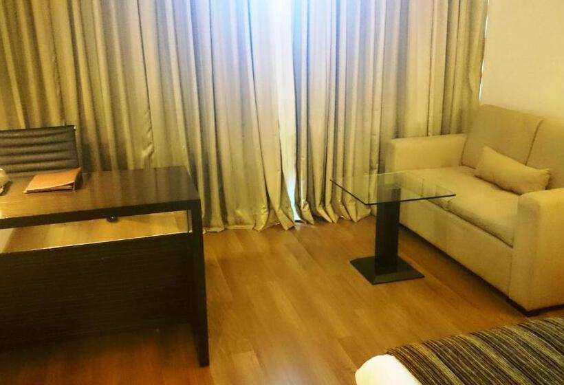 Номер Executive Кровать Кинг, Ramada By Wyndham Navi Mumbai