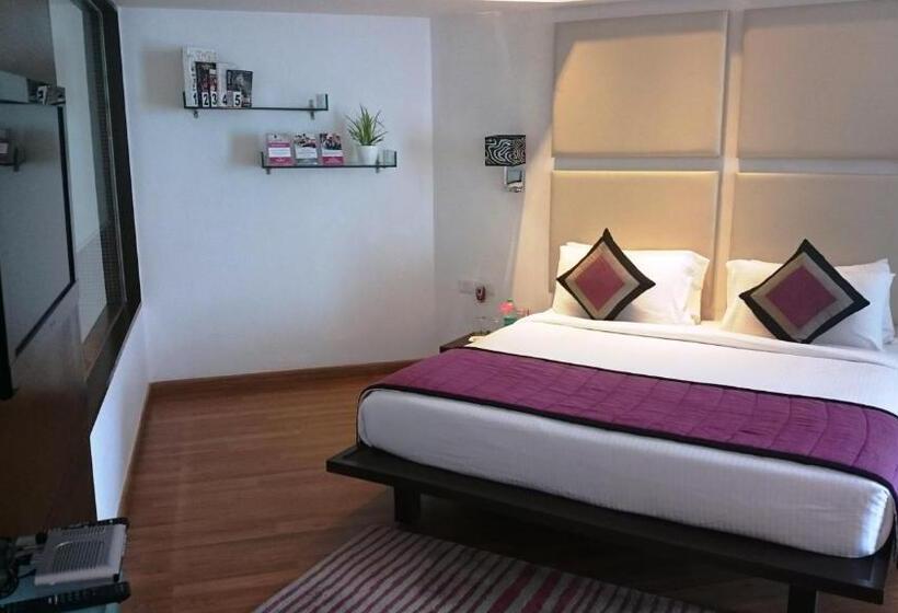 Люкс Кровать Кинг, Ramada By Wyndham Navi Mumbai