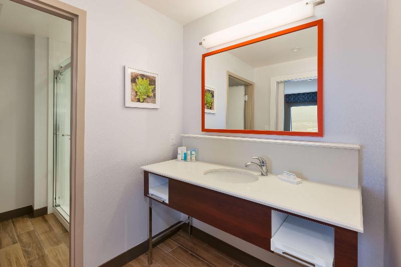 Кровать в Многоместном Номере с Общей Ванной, St Christopher S Inn Shepherd S Bush