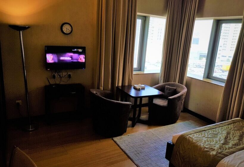 Студия Стандарт, Tulip Creek Hotel Apartments
