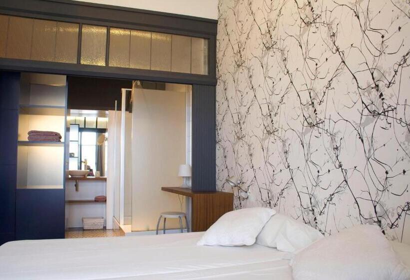 اتاق استاندارد, Bed & Breakfast Bells Oficis