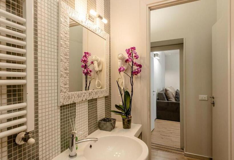 Delüks Oda, Relais La Fornarina