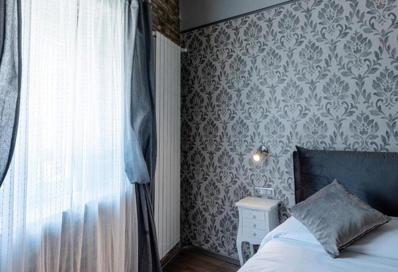 Delüks Oda, Relais La Fornarina