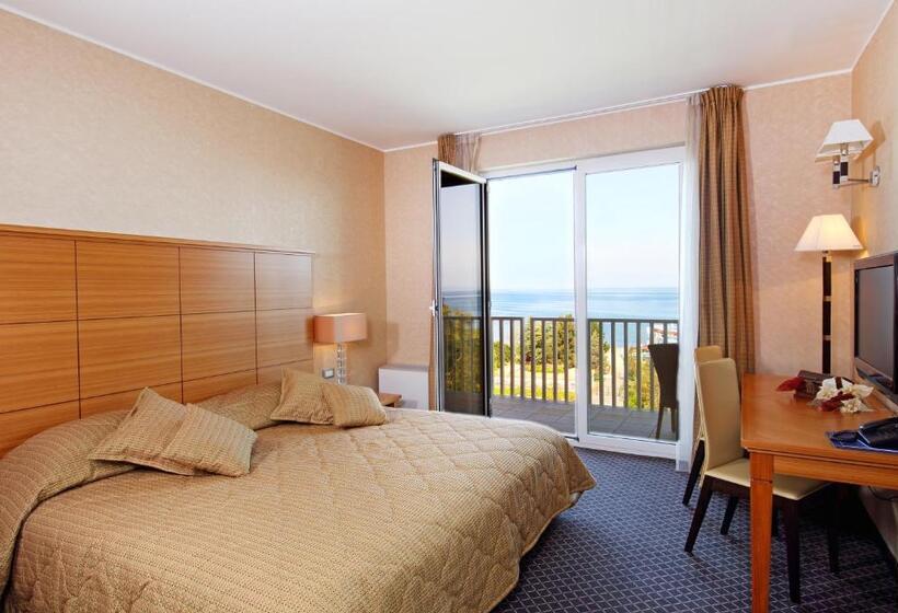 سوئیت با چشم‌انداز, Mirta  San Simon Resort