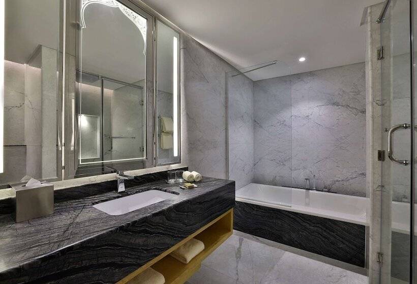 Королевский Люкс, Doubletree By Hilton Resort & Spa Marjan Island