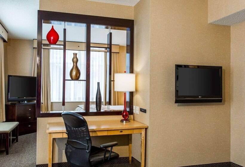 适合残疾人士使用的套间, Cambria Hotel Traverse City