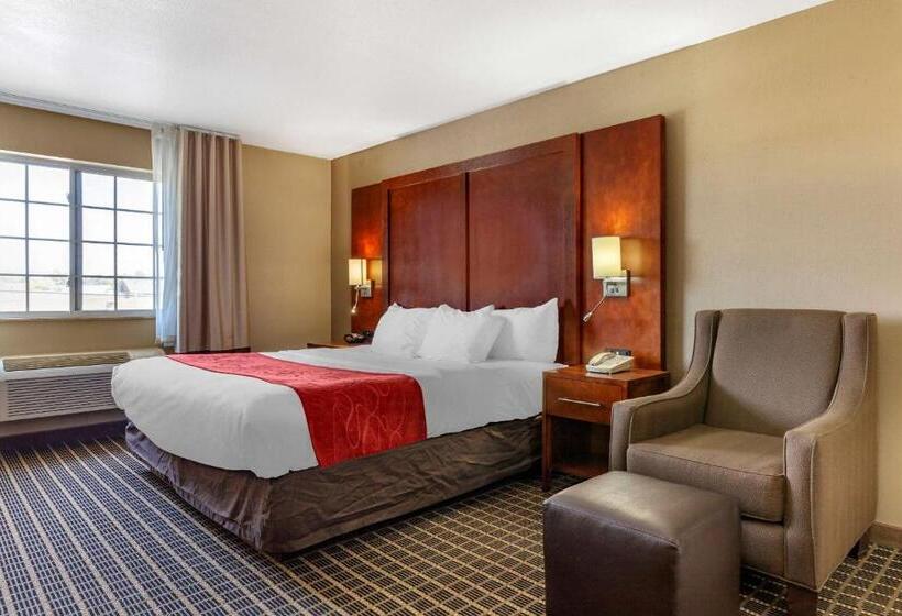 Люкс Superior, Comfort Suites Delavan  Lake Geneva Area