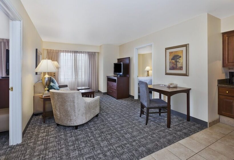 Люкс Адаптированный для Инвалидов, Staybridge Suites Lansing   Okemos By Ihg