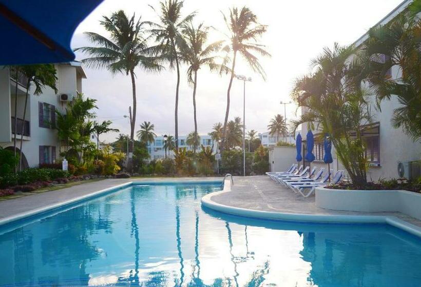 اتاق استاندارد با چشم‌انداز استخر, Infinity On The Beach