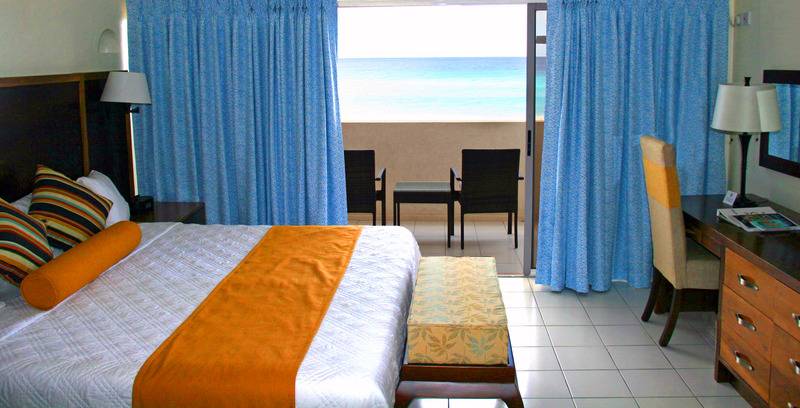 اتاق سوپریور با چشم‌انداز دریا, Infinity On The Beach