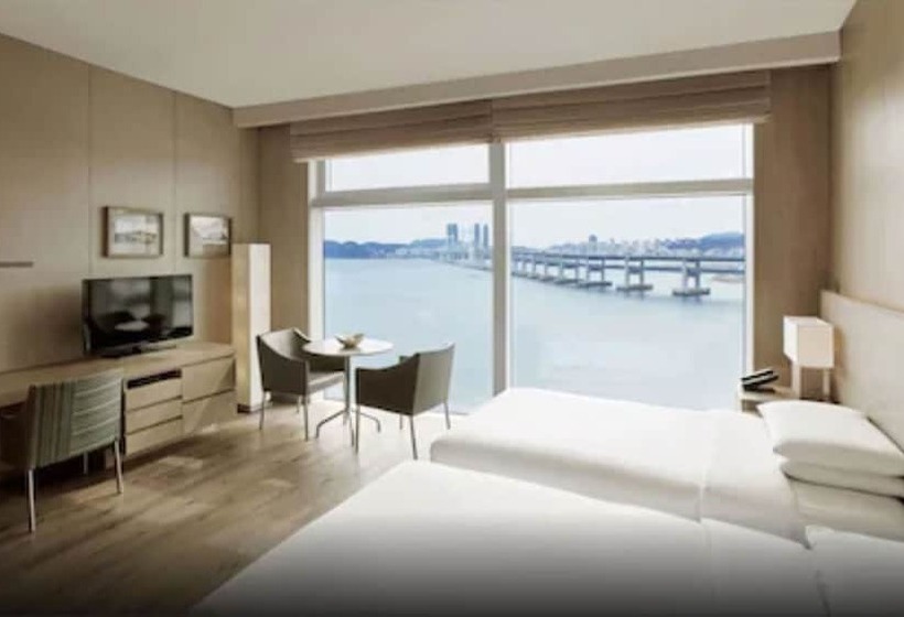 스탠다드 룸 바다 전망, Park Hyatt Busan