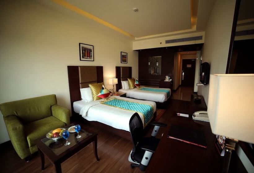 Номер Deluxe, Ramada By Wyndham Jalandhar City Center