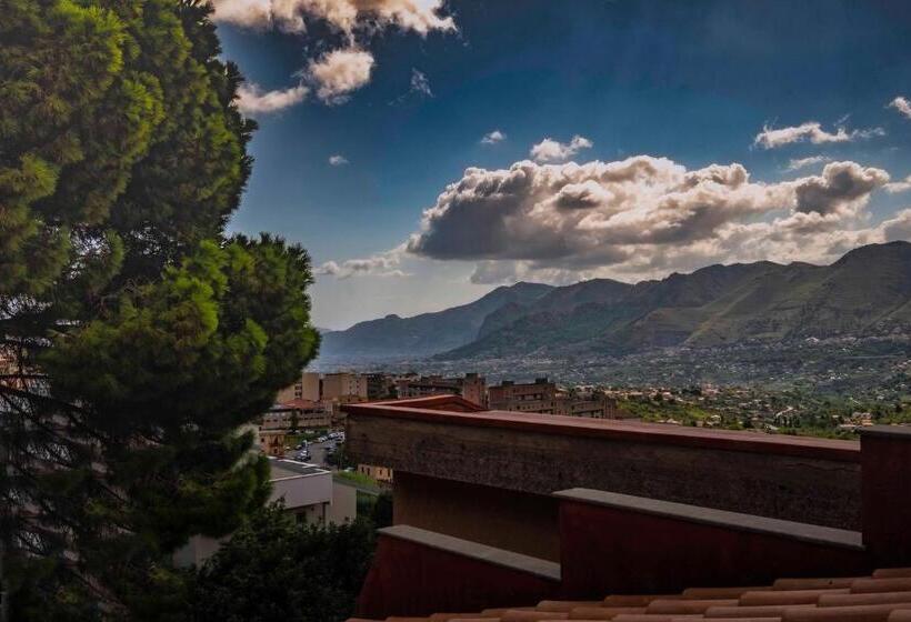 Апартаменты 3 Спальни Вид на Бассейн, Casa Rossa