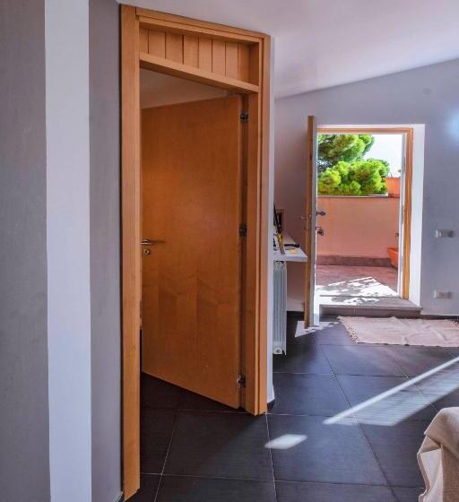 Апартаменты 3 Спальни Вид на Бассейн, Casa Rossa