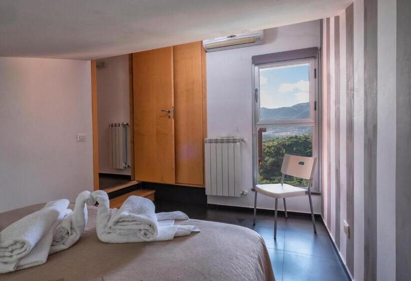 Апартаменты 3 Спальни Вид на Бассейн, Casa Rossa