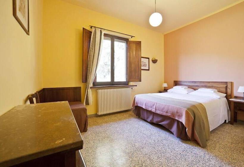 غرفة قياسية ثلاثية, Fattoria Voltrona