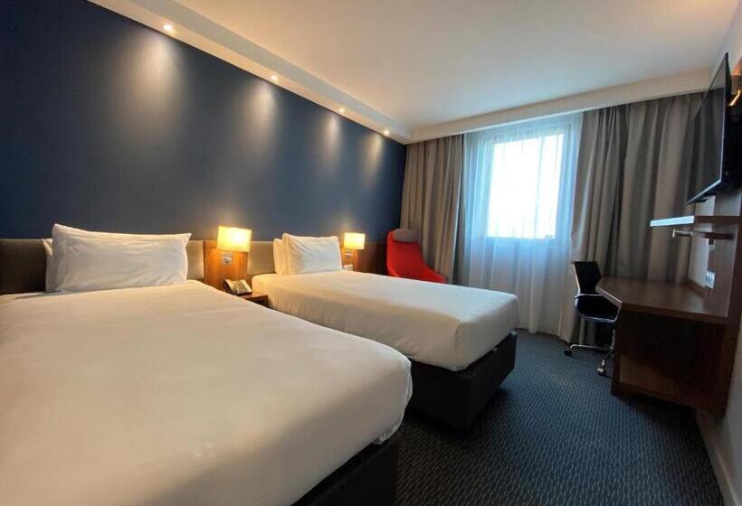 Номер Стандарт, Holiday Inn Express Dijon, An Ihg