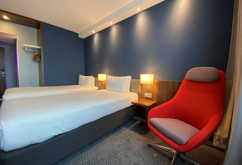 Номер Стандарт, Holiday Inn Express Dijon, An Ihg