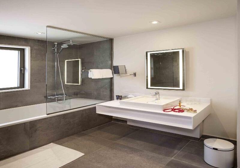 اتاق اجرایی با تخت بزرگ, Novotel Tunis Lac