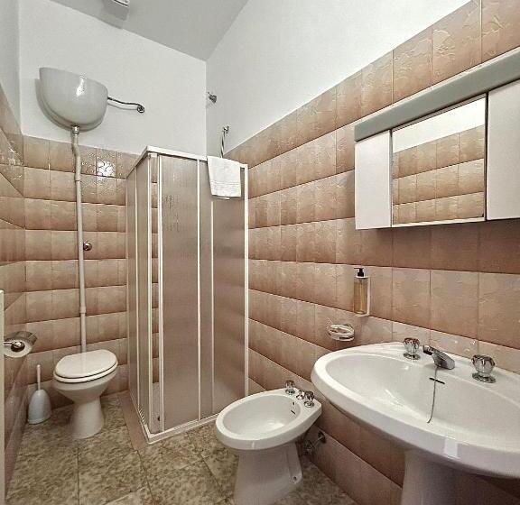 Четырехместный Номер Стандарт, Ostello E Camere Private Prima Luce Foresteria