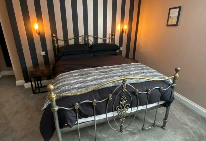 Номер Deluxe Кровать Кинг, East Llanteg Guest House