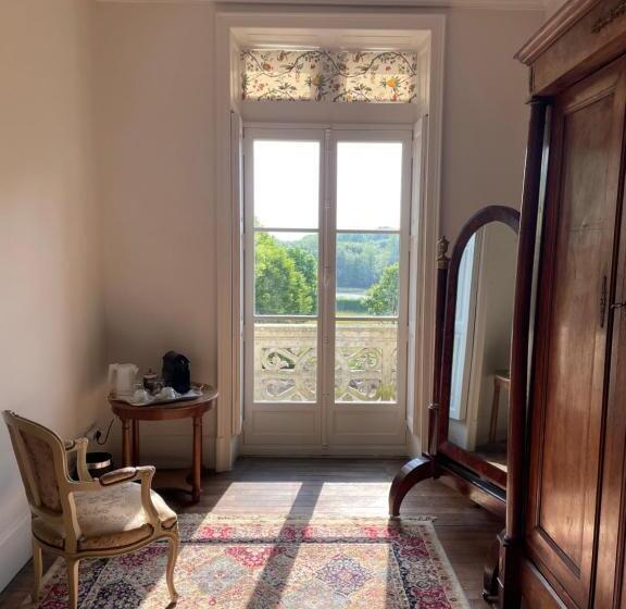 Люкс с Балконом, Château Le Fresne