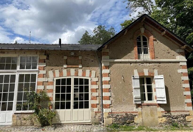 3间卧室的房子, Château Le Fresne