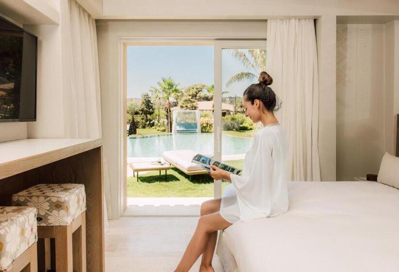 اتاق دلوکس با تخت کینگ و چشم‌انداز, 7pines Resort Sardinia   A Destination By Hyatt