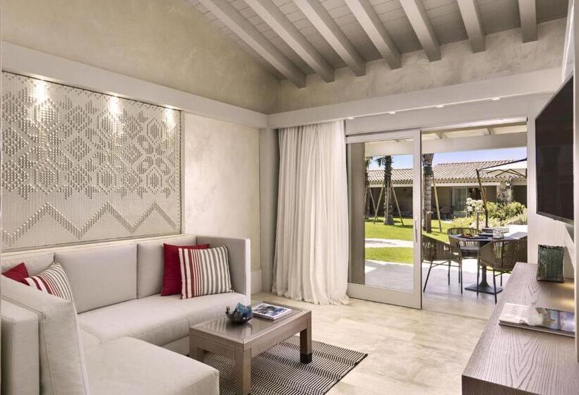 جناح مطل على البحيرة, 7pines Resort Sardinia   A Destination By Hyatt
