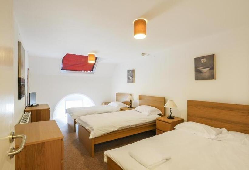 浴室共有スタンダード４人用ルーム, Greenhead Hostel