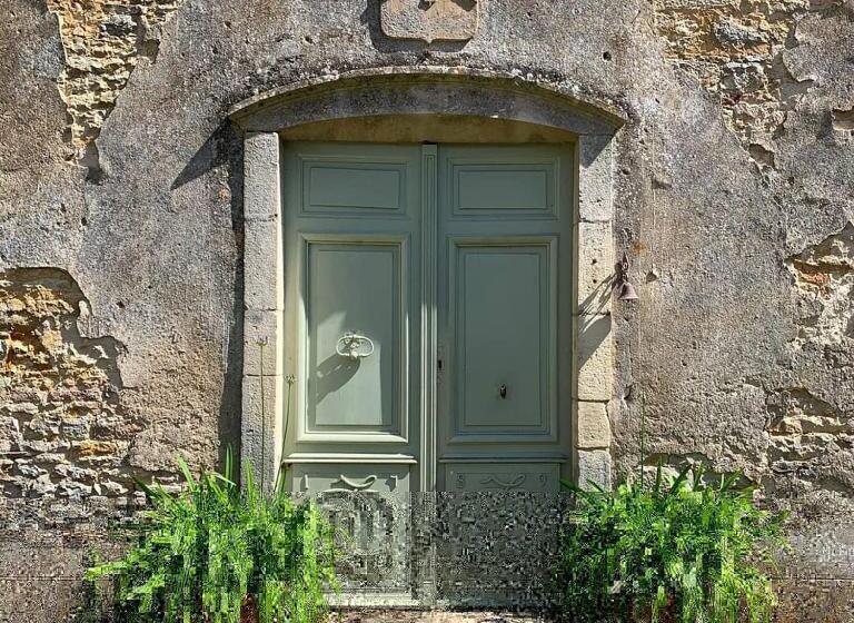 Люкс 2 Спальни, Château D Ozenay