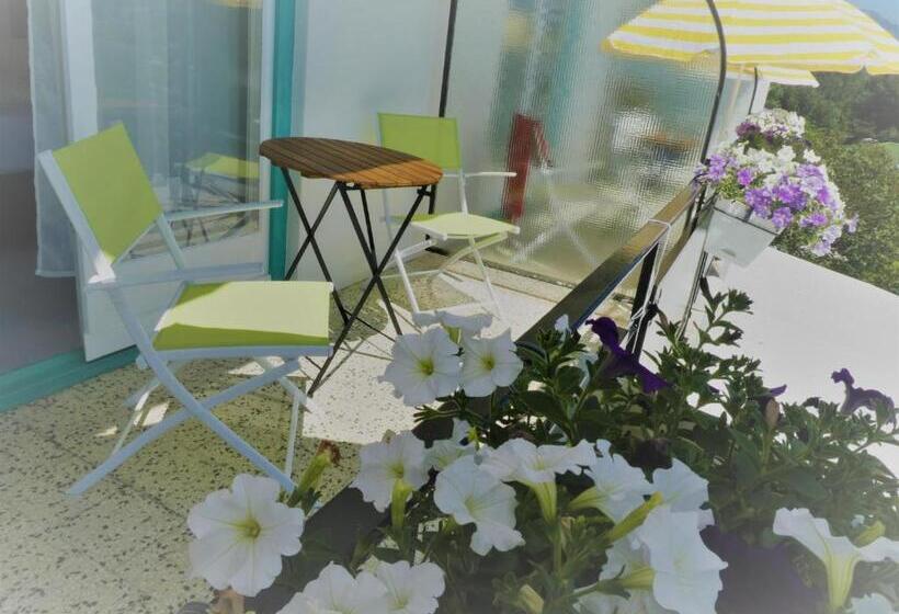 חדר סטנדרט עם מרפסת, Villa Rauter