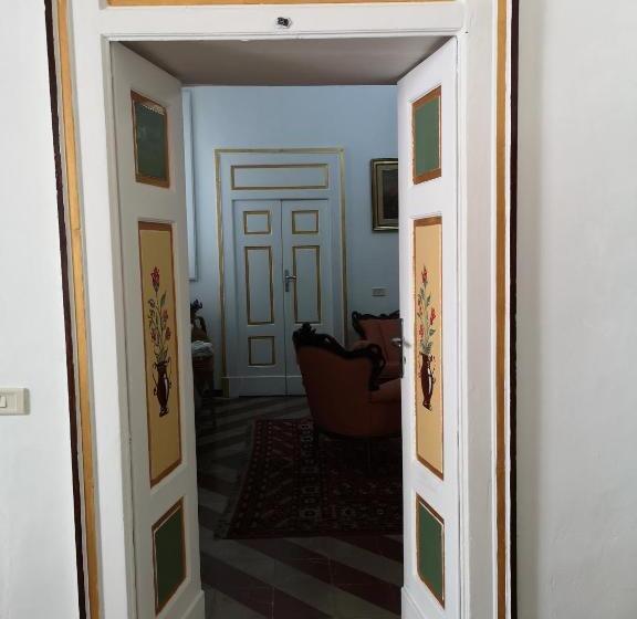 اتاق لوکس, B&b Palazzo Antonelli