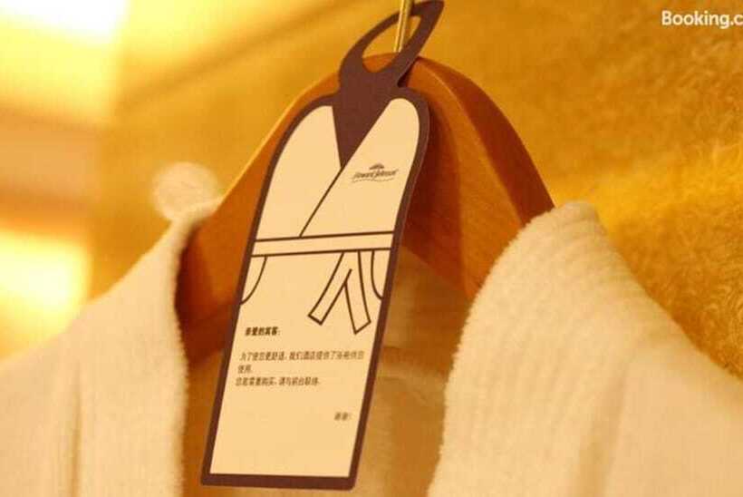 Номер Deluxe, Howard Johnson Sunshine Plaza Ningbo