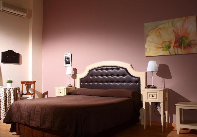 اتاق استاندارد, La Collegiata Guest House