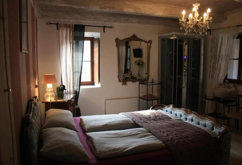 اتاق استاندارد با سرویس بهداشتی مشترک, Affittacamere Casa Archi