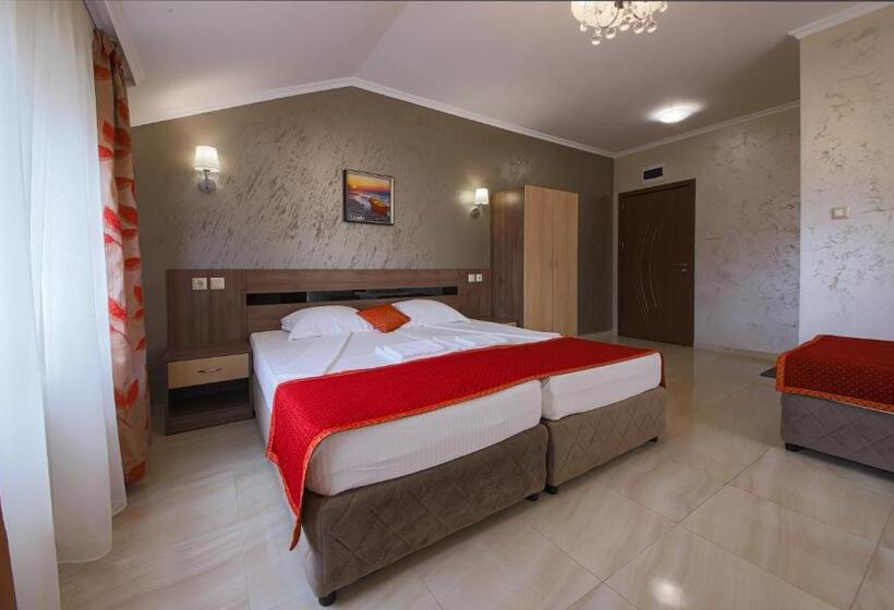 デラックストリプルルーム, Guesthouse Phoenix