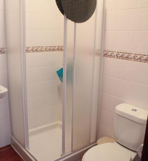 Апартаменты 3 Спальни, Lilas  Private Accommodation