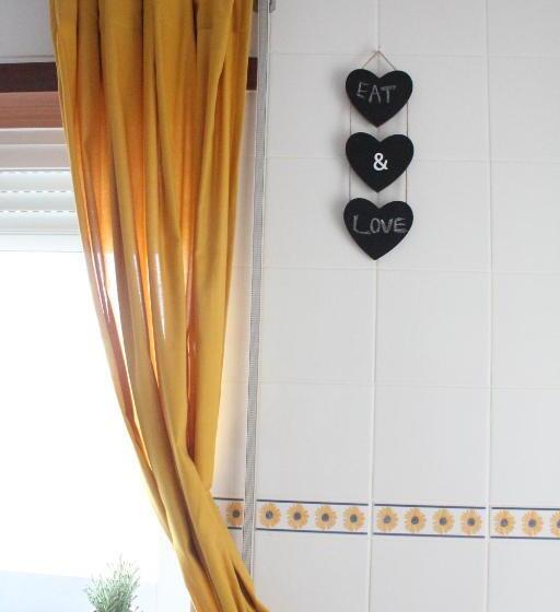 Апартаменты 3 Спальни, Lilas  Private Accommodation