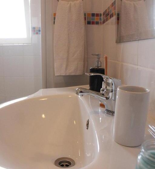 带3个卧室的公寓, Lilas  Private Accommodation