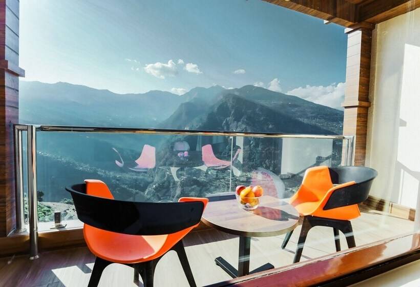 이그제큐티브 스위트, Regenta Resort Madhuganga Ukhimath