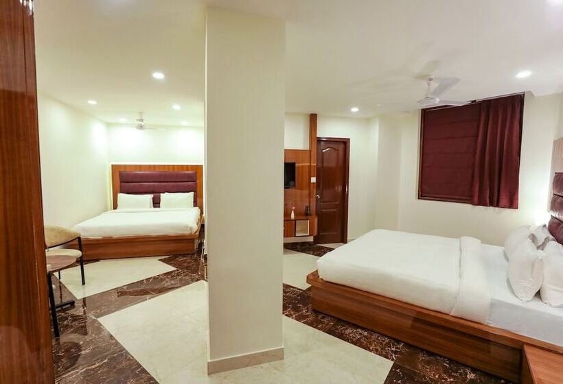 패밀리 룸, Regenta Resort Madhuganga Ukhimath
