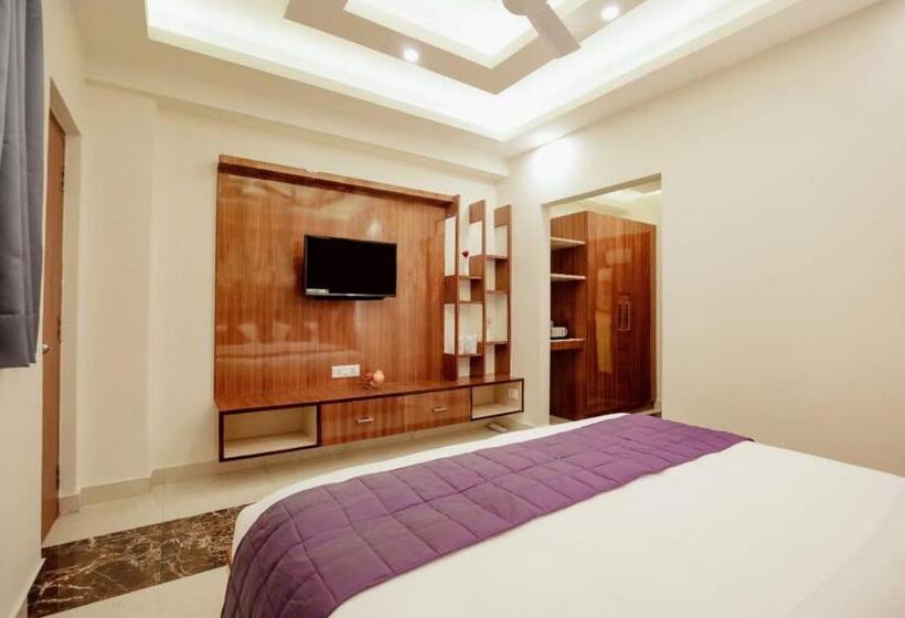 디럭스 룸, Regenta Resort Madhuganga Ukhimath